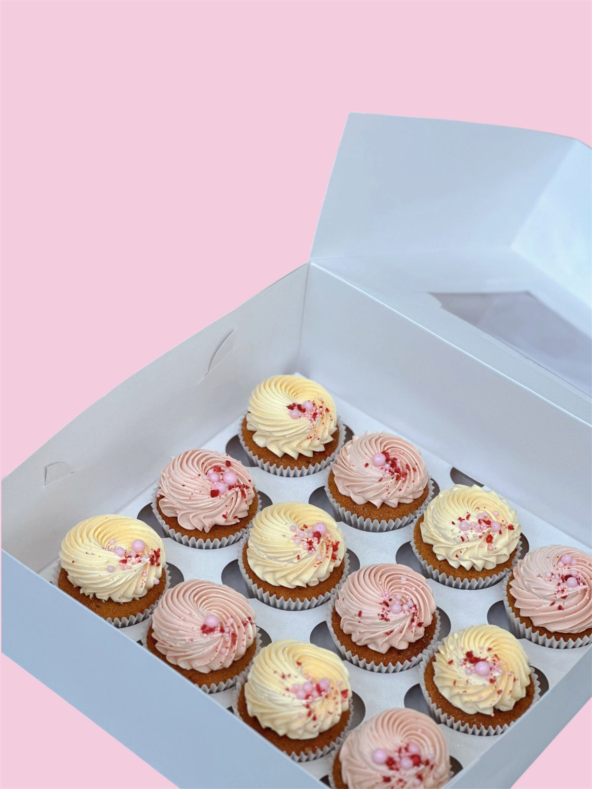strawberry cream cupcakes